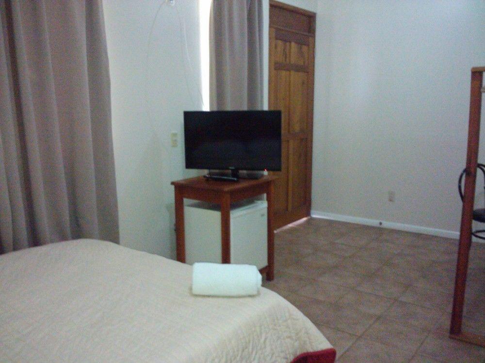 Hotel La Villa Quesada  Buitenkant foto