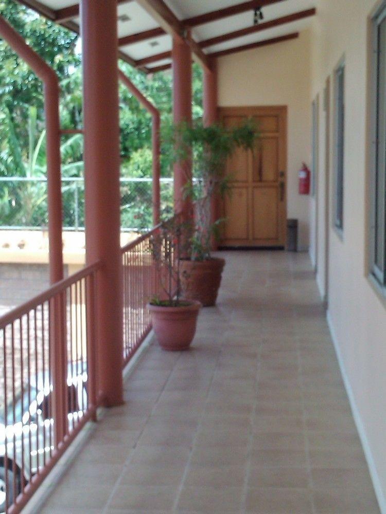 Hotel La Villa Quesada  Buitenkant foto